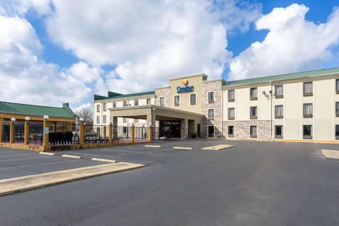 Comfort Inn & Suites Airport Hotel in Baton Rouge