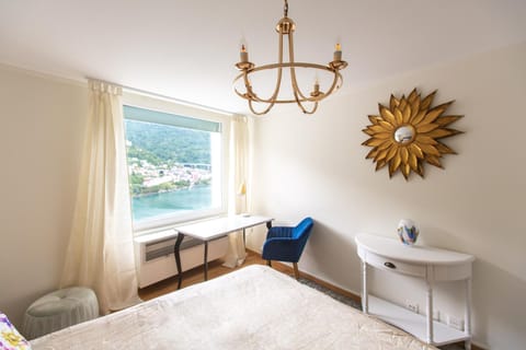 Montreux & Leman View Apartment Condo in Montreux