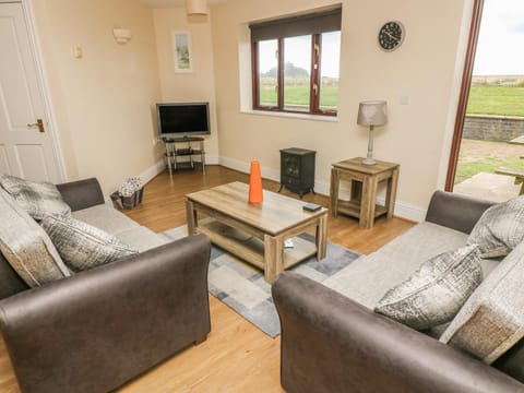 Shoreline House in England