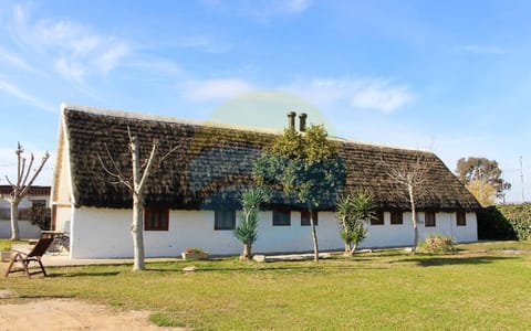 Barraca típica del Delta, con piscina, jardín y barbacoa - Deltavacaciones House in Montsià