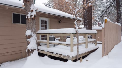 Sleepy Forest Cottages Capanno nella natura in Big Bear