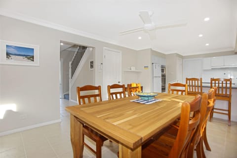 Perfect Family Accommodation Free WiFi Haus in Hawks Nest