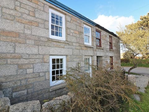 Halvosso House in England