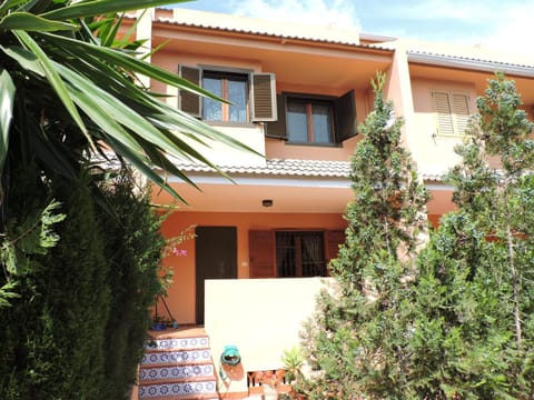 Property building, Facade/entrance, Day, View (from property/room), Balcony/Terrace