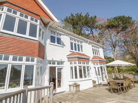 The Wood Casa in Salcombe