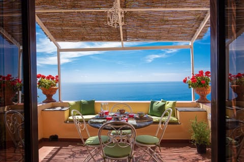 Patio, Balcony/Terrace, Dining area, Sea view, Breakfast