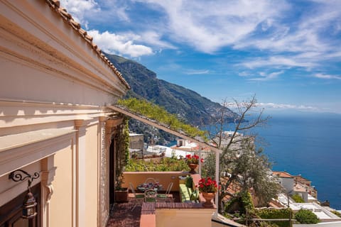 Patio, Balcony/Terrace, City view, Mountain view, Sea view