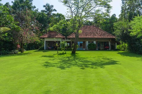 Cheppanam House with Backwater View and Pvt Lawn by StayVista Villa in Kochi