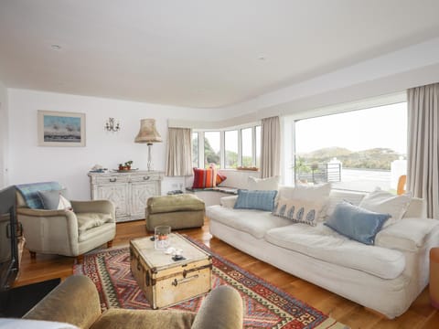 Angorfa - Trearddur Bay House in Trearddur Bay