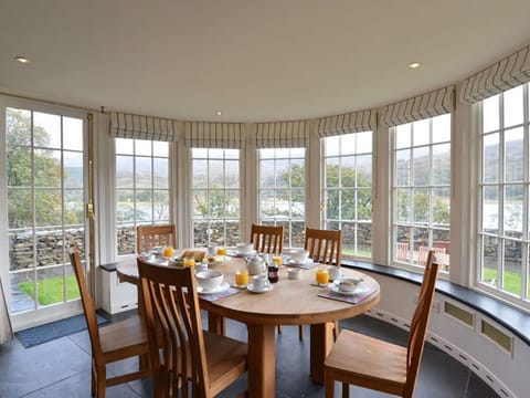 Dinas Noddfa House in Wales