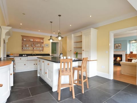 Dinas Noddfa House in Wales