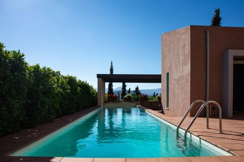 Villa Rosa with private pool, Athens Riviera Villa in Islands