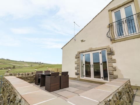 Meadow Cottage House in Pendle District