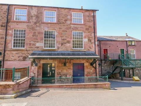 12 Keathbank Court Apartment in Scotland