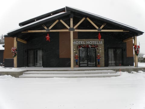 Property building, Facade/entrance, Winter