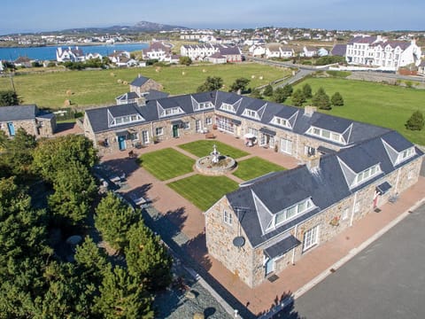 Tyn Towyn - The Stables House in Trearddur Bay