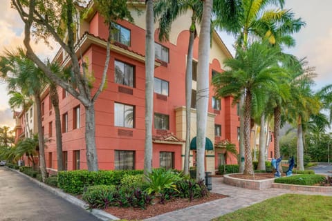 Best Western Plus Palm Beach Gardens Hotel & Suites and Conference Ct Hotel in North Palm Beach