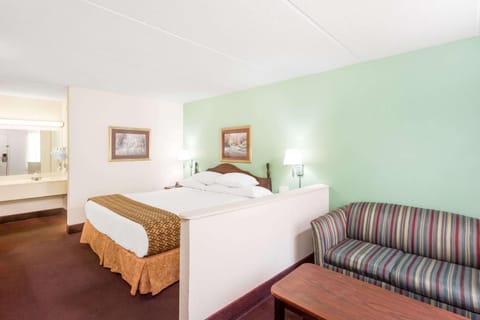 Days Inn by Wyndham Lavonia Hotel in Lake Hartwell