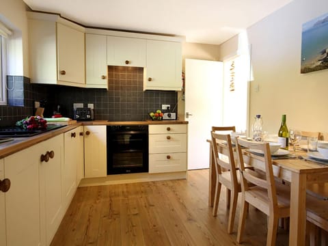 Bwthyn y Mor House in Wales