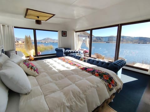 Bed, Photo of the whole room, Bedroom, Lake view, Mountain view, River view