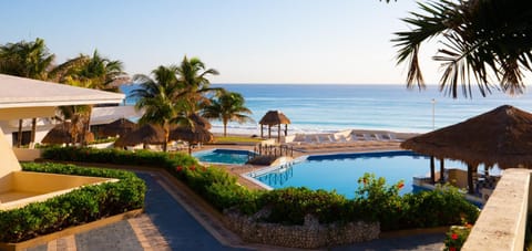 Brisas Beachfront Penthouses Appart-hôtel in Cancun