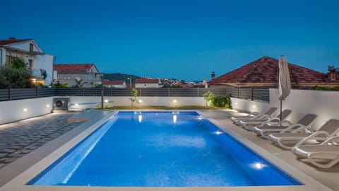 Pool view, Swimming pool