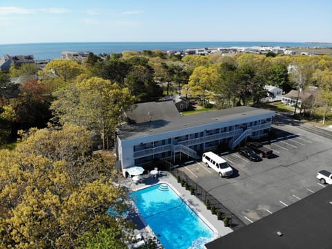 Ocean Breeze Motel Inn in South Yarmouth