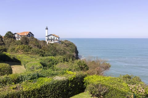 Bright T2 with balcony and sea view in Biarritz Apartamento in Biarritz