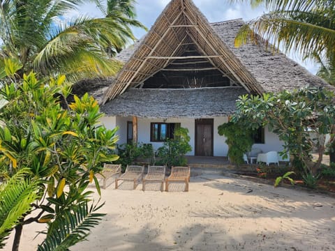 Villa NOAH BEACH ZANZIBAR Villa in Unguja North Region