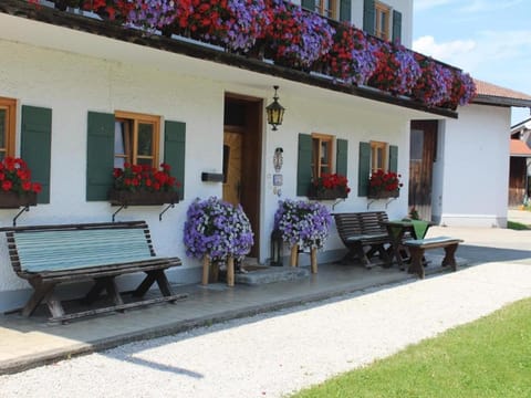 Schwaigerhof Farm Stay in Grassau