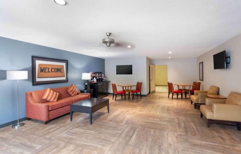 Extended Stay America Select Suites - Richmond - Innsbrook Hotel in Three Chopt