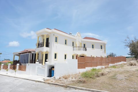 High-End finished apartment Higher Heights, Barbados Appartement in Christ Church