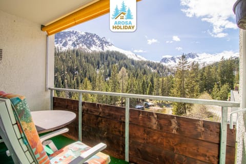 Balcony/Terrace, Mountain view