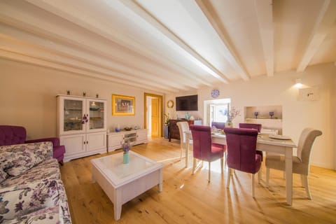 Living room, Dining area, City view, Sea view