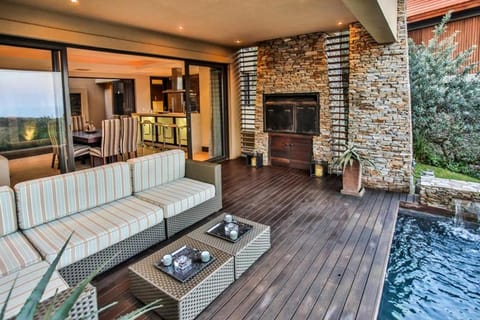 Zimbali 4 Bedroom with pool ZHB1 Chalet in Dolphin Coast