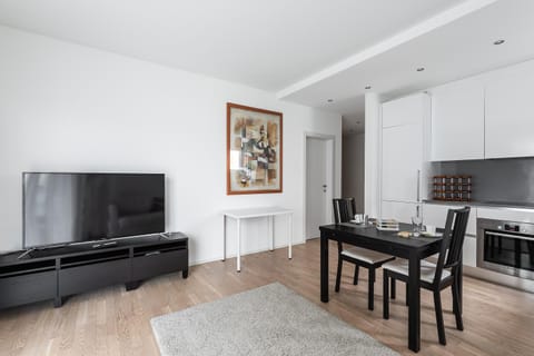 TV and multimedia, Living room, Dining area