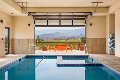 Swimming pool, Swimming pool