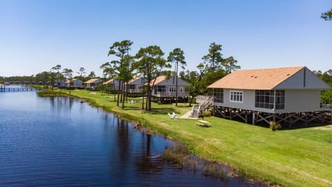 Eagle Cottages at Gulf State Park Nature lodge in Gulf Shores