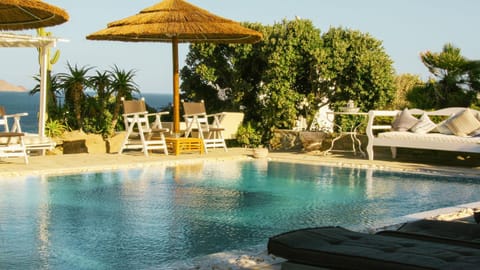 Manu Mykonos Next to the Beach Quality Brand Villa & Bungalows Hotel in Mykonos, Mikonos 846 00, Greece