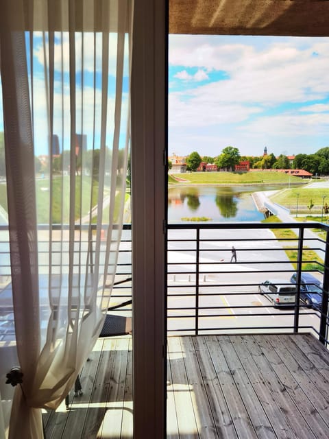 Balcony/Terrace, River view