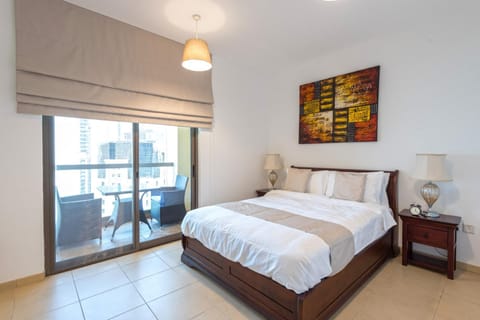 Stunning Marina & Sea View 4 Bedroom Apartment, Murjan 6 Jumeriah Beach Condo in Dubai