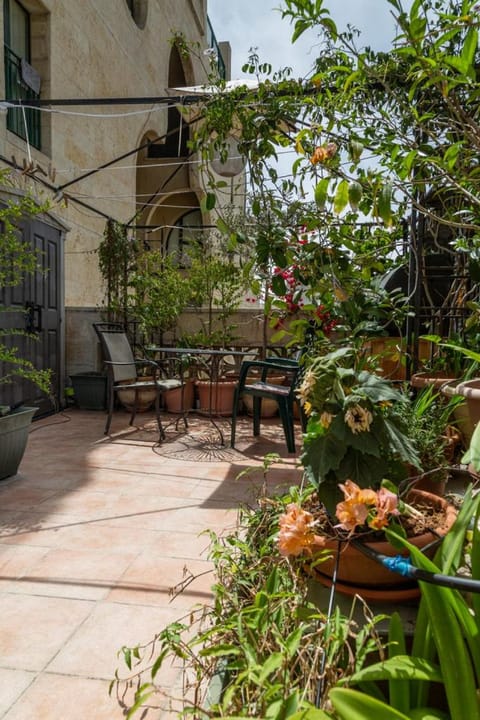 Amazing 1BR Penthouse with terrasse near Neve tzedek Apartment in Tel Aviv-Yafo