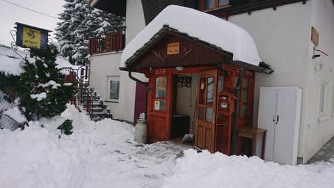 Facade/entrance, Winter