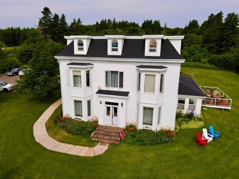 The New Glasgow Inn Bed and Breakfast in Prince Edward County