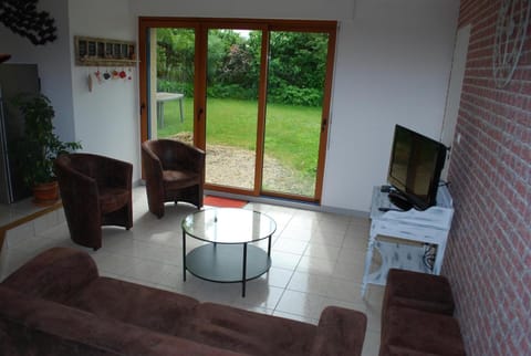 Living room, Garden view