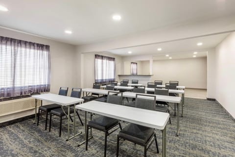 Meeting/conference room