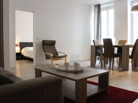 Charmant Appt Design 4 pers. Vieux Port La Rochelle, Ménage Inclus - FR-1-246-49 Apartment in La Rochelle