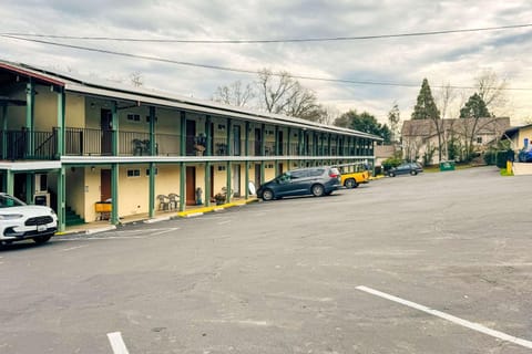 Quality Inn & Suites Hotel in Calaveras County