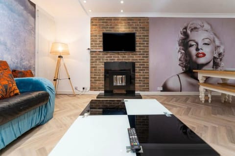 Host & Stay - The Old Coach House on Margaret Street House in Brighton