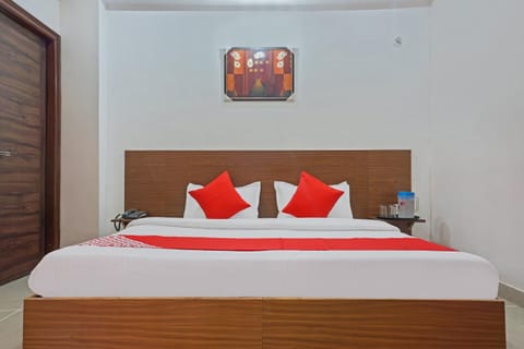 OYO 37169 Hotel Quadis Hotel in Noida